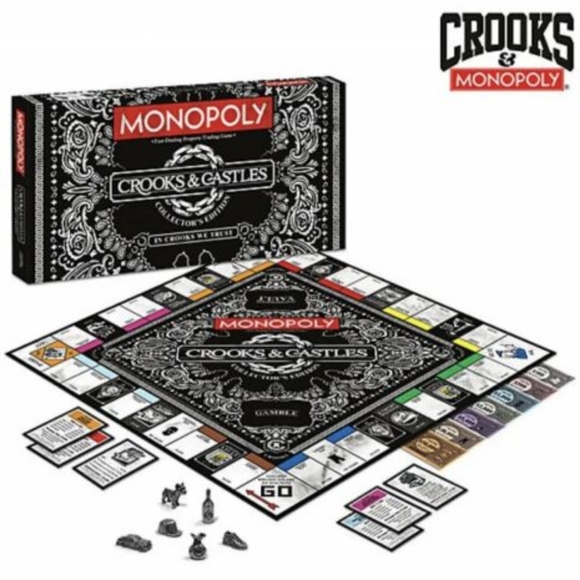 Monopoly Crooks and Castles Collector's Edition Board Game NIB Sealed - Picture 2 of 2